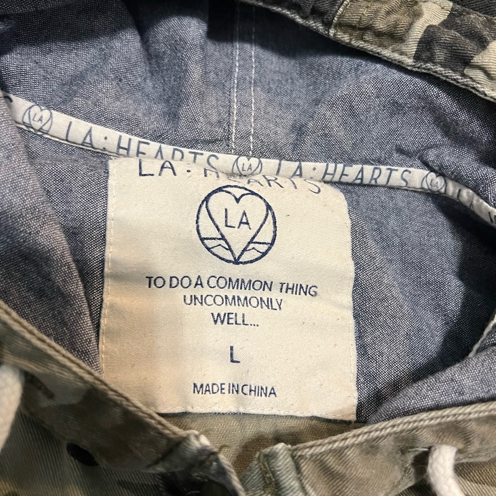 LA Hearts hooded Camo jacket - Picture 2 of 4